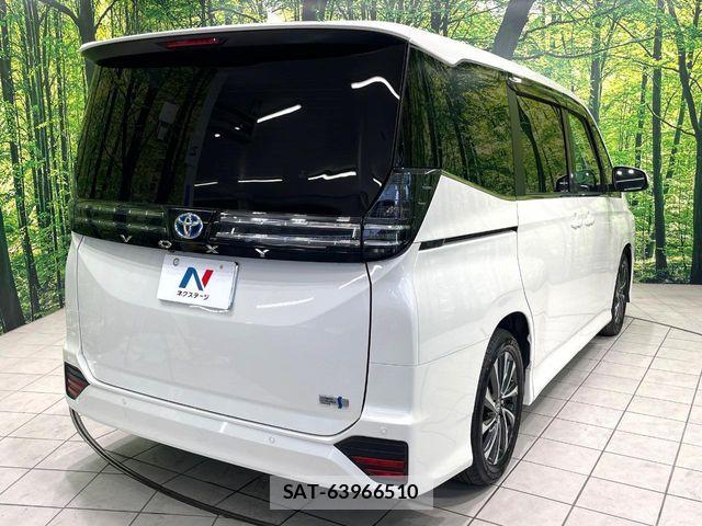 Toyota VOXY HYBRID 2025-04 8369701-17