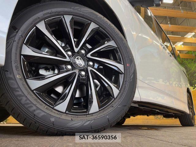 Toyota VOXY HYBRID 2026-07 8369699-9