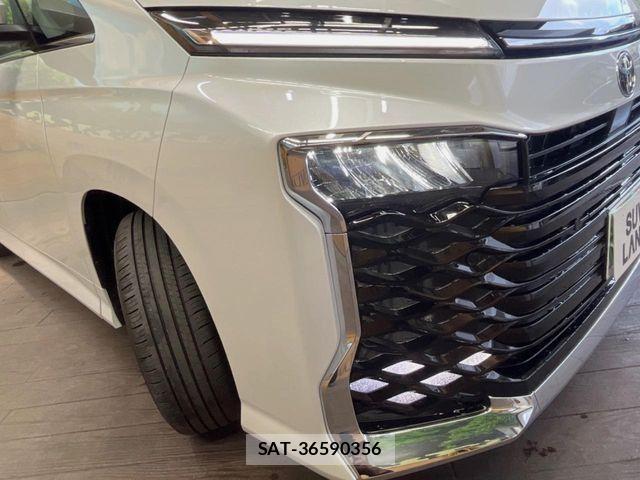 Toyota VOXY HYBRID 2026-07 8369699-6