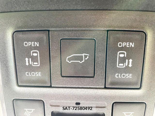 Toyota VOXY HYBRID 2024-12 8369714-2
