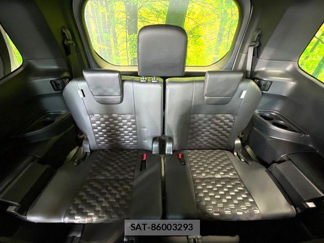 Toyota VOXY HYBRID 2024-11 8369709-9