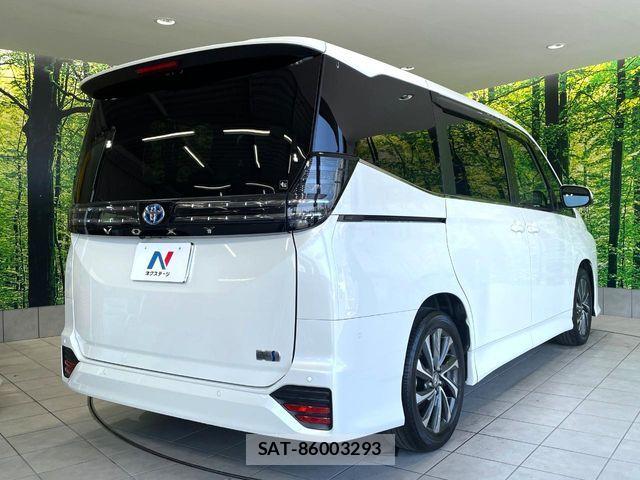 Toyota VOXY HYBRID 2024-11 8369709-17