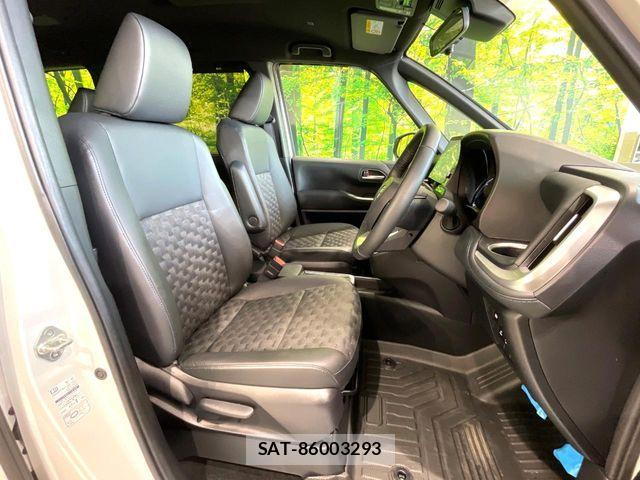 Toyota VOXY HYBRID 2024-11 8369709-7