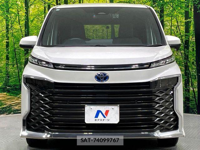 Toyota VOXY HYBRID 2023-02 8369718-15