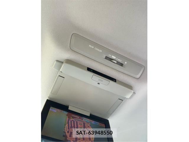 Toyota VOXY HYBRID 2015-03 8369728-21