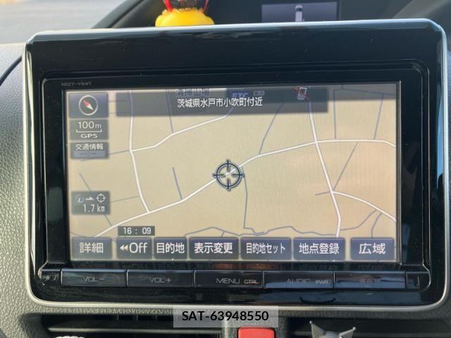 Toyota VOXY HYBRID 2015-03 8369728-22