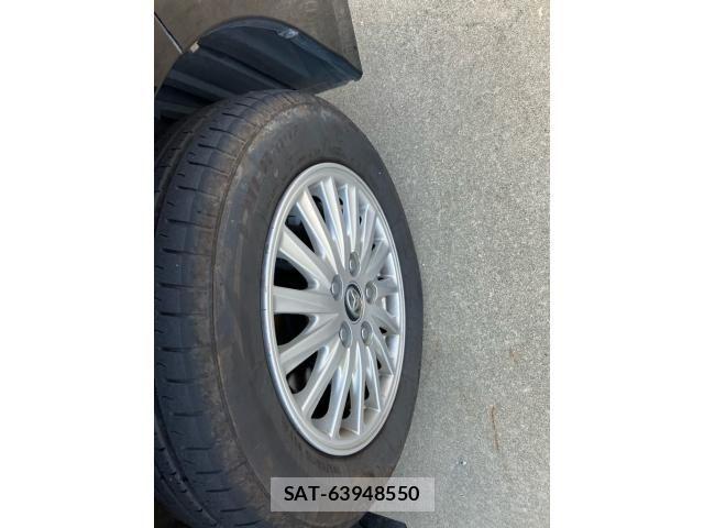 Toyota VOXY HYBRID 2015-03 8369728-2