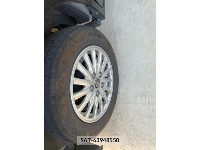 Toyota VOXY HYBRID 2015-03 8369728-3