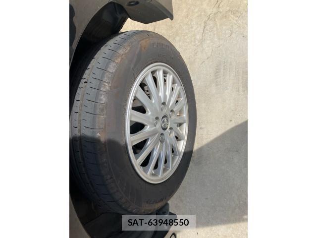 Toyota VOXY HYBRID 2015-03 8369728-7