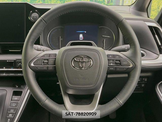Toyota VOXY HYBRID 2025-09 8369704-11
