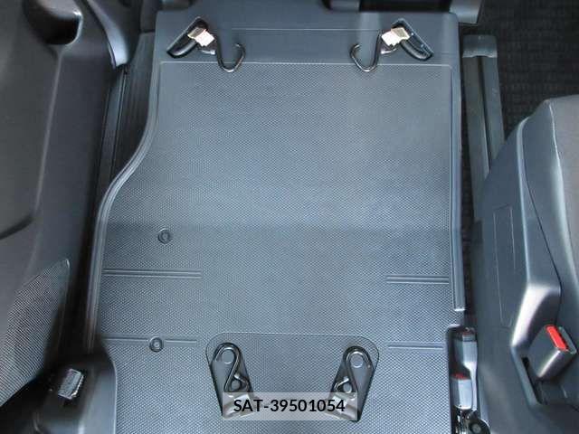 Toyota VOXY HYBRID 2024-07 8369706-11