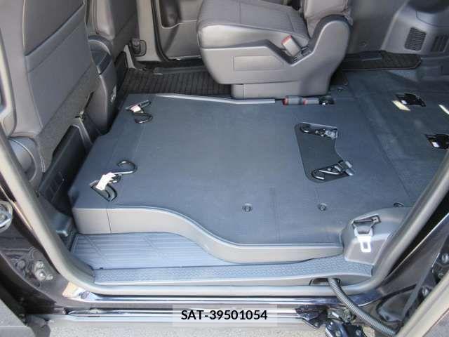 Toyota VOXY HYBRID 2024-07 8369706-12