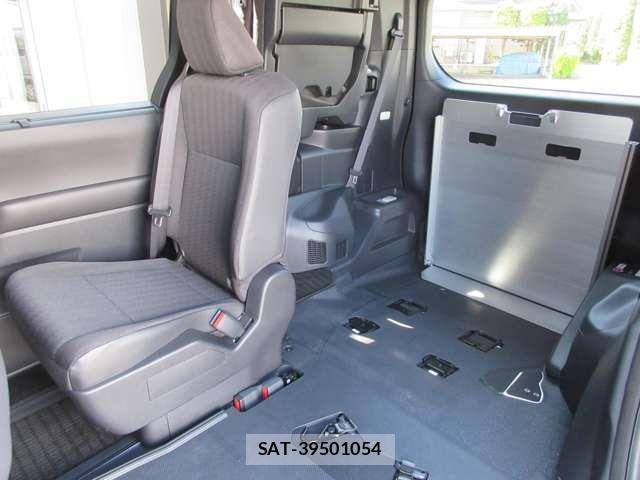 Toyota VOXY HYBRID 2024-07 8369706-14
