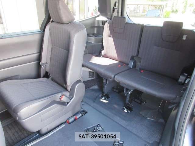 Toyota VOXY HYBRID 2024-07 8369706-15