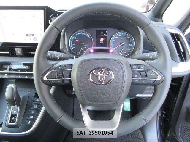 Toyota VOXY HYBRID 2024-07 8369706-18