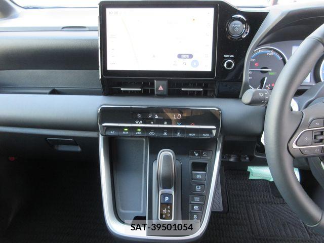 Toyota VOXY HYBRID 2024-07 8369706-21