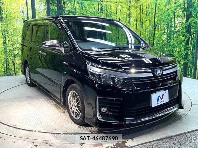Toyota VOXY HYBRID 2017-01 8369726-15