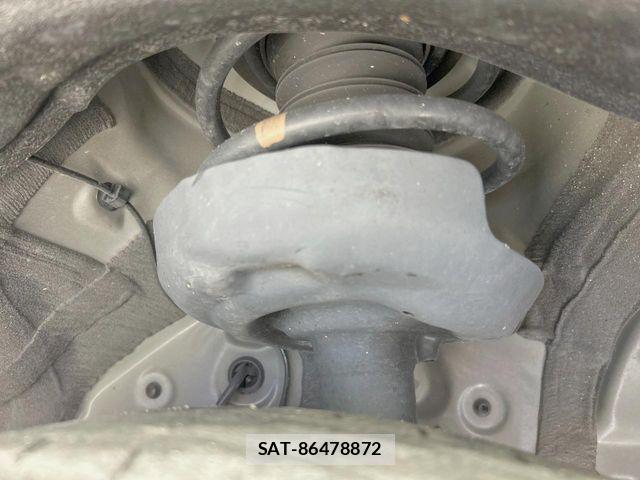 Toyota VOXY HYBRID 2023-08 8369716-19