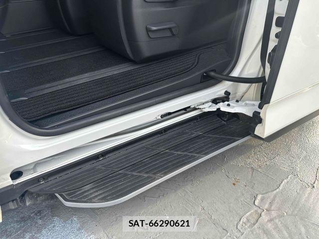 Toyota VOXY HYBRID 2025-01 8369703-20