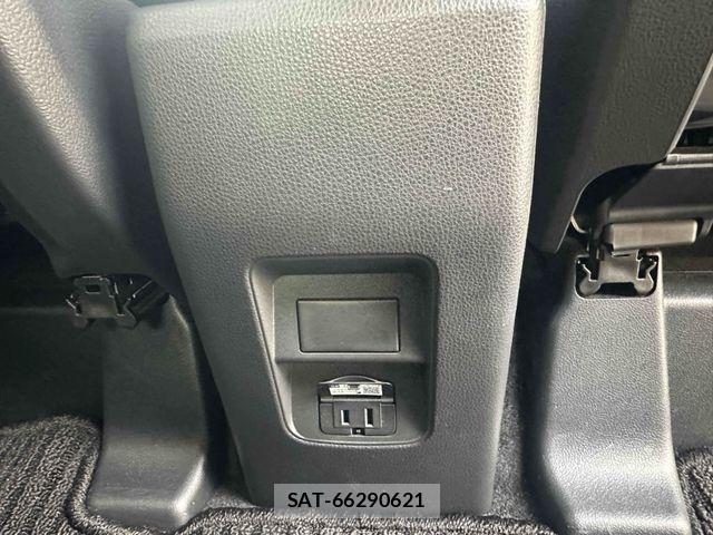 Toyota VOXY HYBRID 2025-01 8369703-25