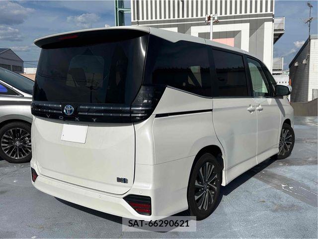 Toyota VOXY HYBRID 2025-01 8369703-3