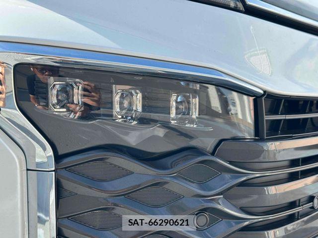 Toyota VOXY HYBRID 2025-01 8369703-5