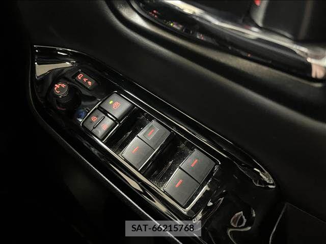 Toyota VOXY HYBRID 2021-01 8369721-18