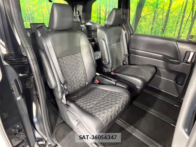 Toyota VOXY HYBRID 2024-06 8369715-9