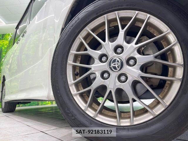 Toyota VOXY HYBRID 2019-08 8369724-12