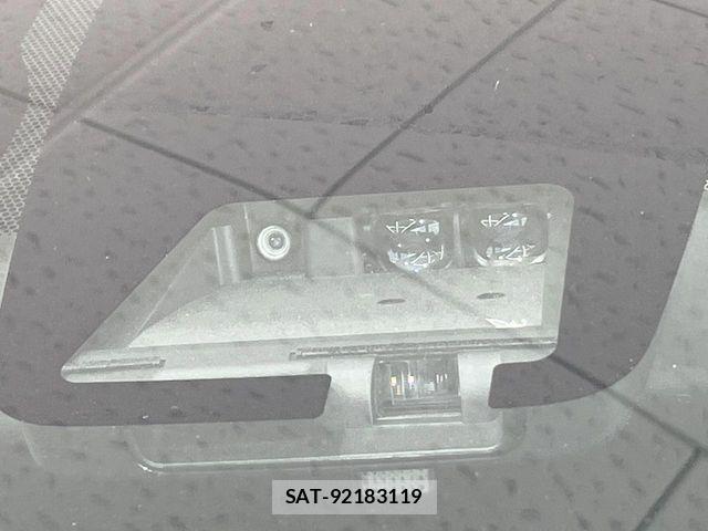 Toyota VOXY HYBRID 2019-08 8369724-4