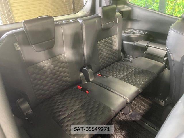 Toyota VOXY HYBRID 2023-04 8369707-9