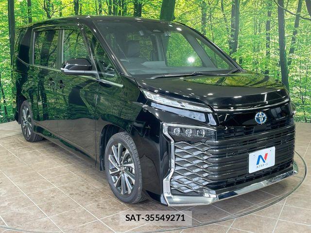 Toyota VOXY HYBRID 2023-04 8369707-16