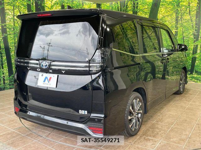 Toyota VOXY HYBRID 2023-04 8369707-17