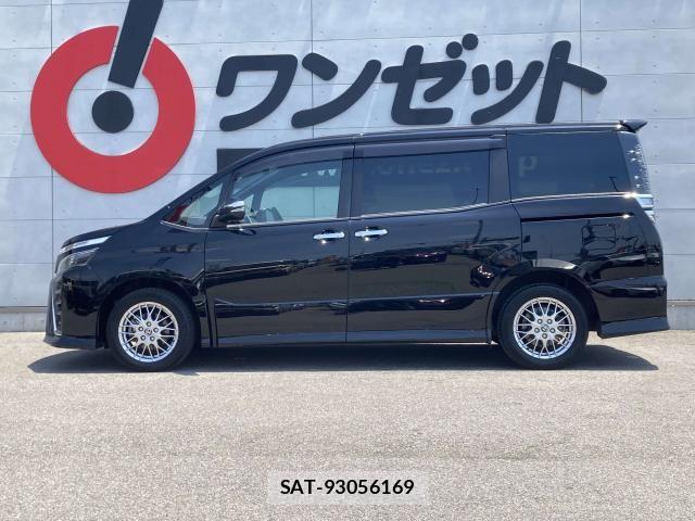 Toyota VOXY HYBRID 2021-12 8369719-19
