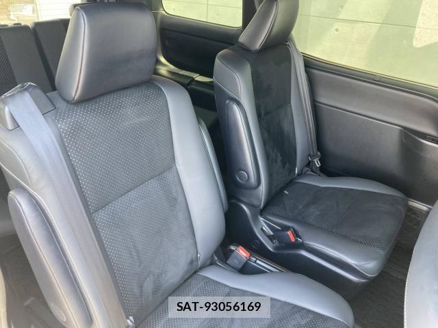 Toyota VOXY HYBRID 2021-12 8369719-23