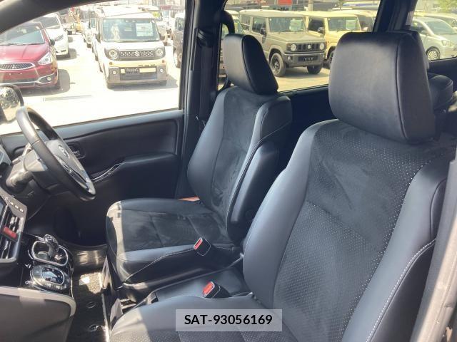 Toyota VOXY HYBRID 2021-12 8369719-26