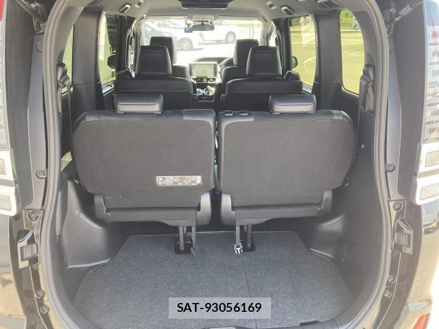 Toyota VOXY HYBRID 2021-12 8369719-29