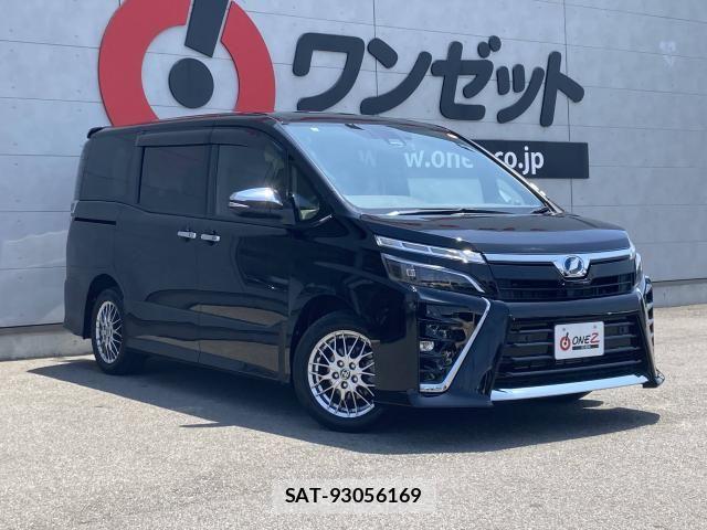 Toyota VOXY HYBRID 2021-12 8369719-3