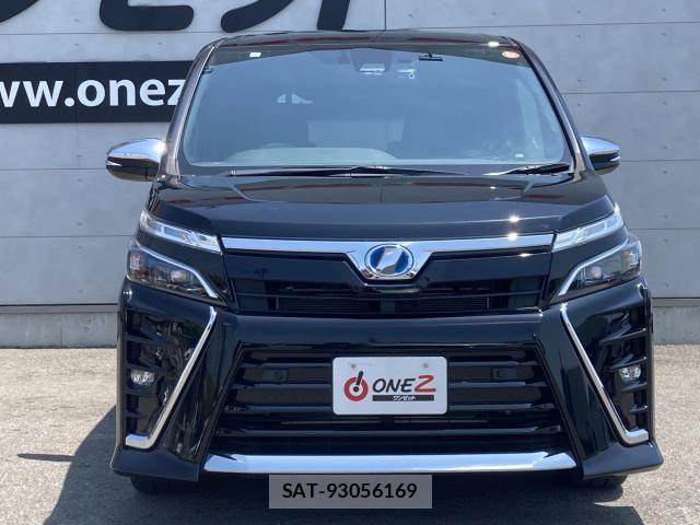 Toyota VOXY HYBRID 2021-12 8369719-5