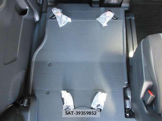 Toyota VOXY HYBRID 2026-01 8369702-12