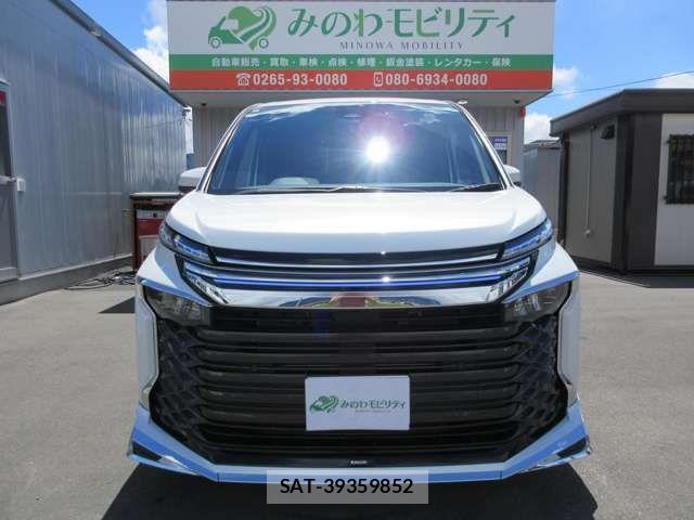 Toyota VOXY HYBRID 2026-01 8369702-1