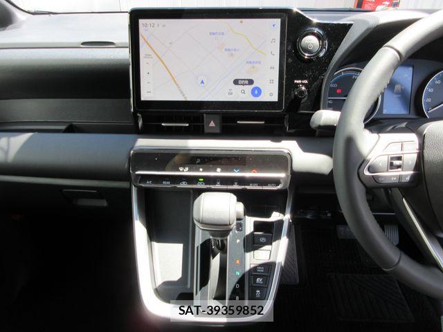 Toyota VOXY HYBRID 2026-01 8369702-22