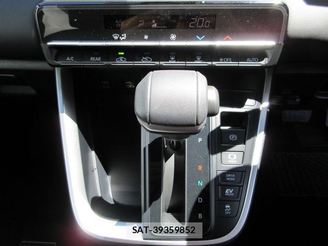 Toyota VOXY HYBRID 2026-01 8369702-23