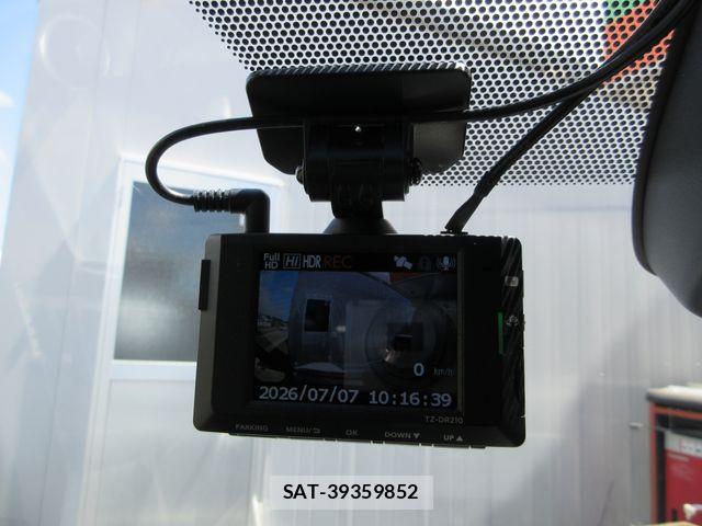 Toyota VOXY HYBRID 2026-01 8369702-26