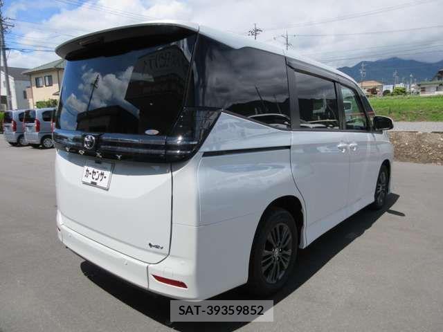 Toyota VOXY HYBRID 2026-01 8369702-4