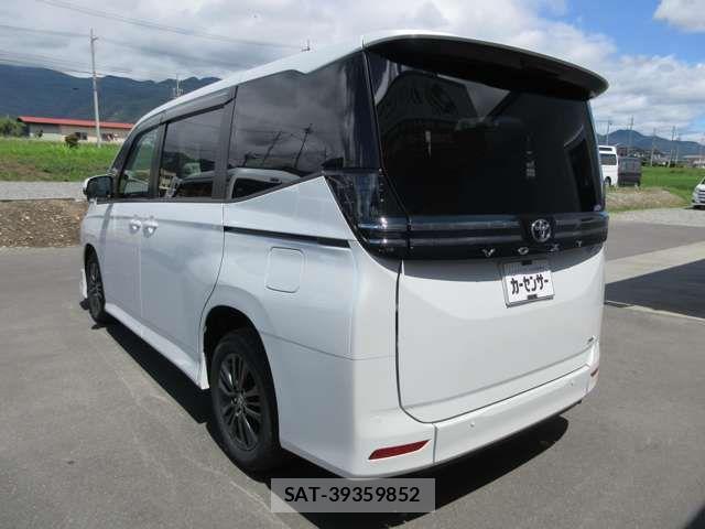 Toyota VOXY HYBRID 2026-01 8369702-6