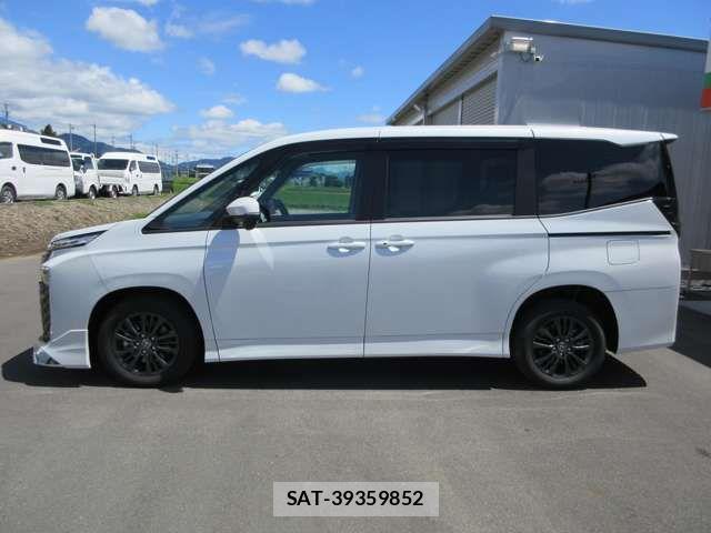 Toyota VOXY HYBRID 2026-01 8369702-7