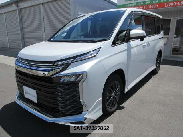 Toyota VOXY HYBRID 2026-01 8369702-8