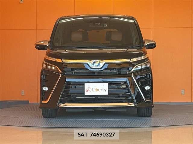 Toyota VOXY HYBRID 2019-09 8369723-7