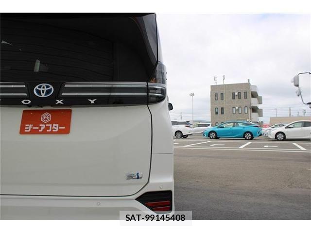 Toyota VOXY HYBRID 2025-10 8369710-19